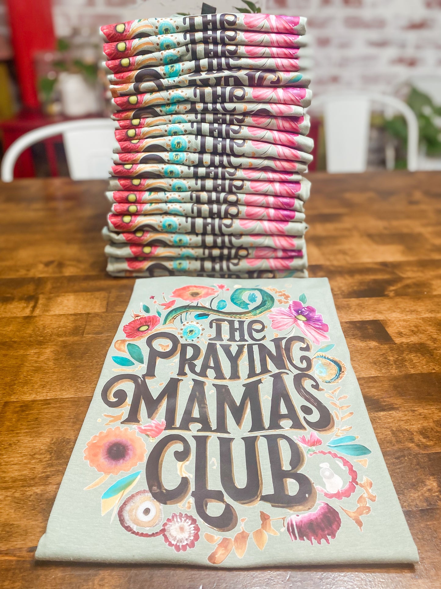 Praying Mamas Club | Faith-Based Graphic Tee